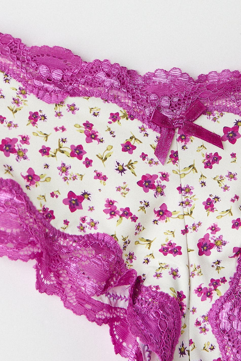 Micro lace brazilian