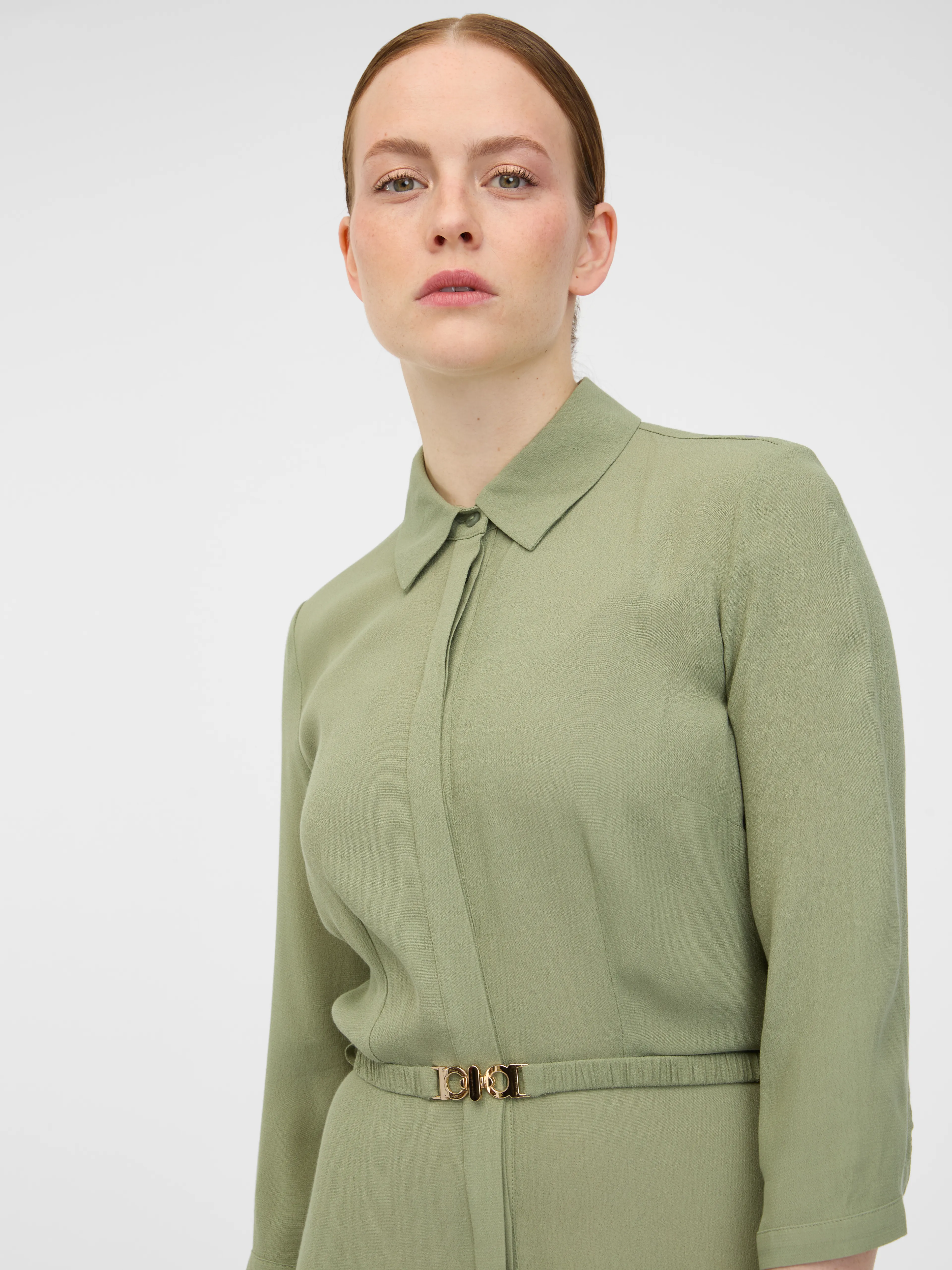 Khakifarbenes Damen-Hemd-Midikleid ORSAY