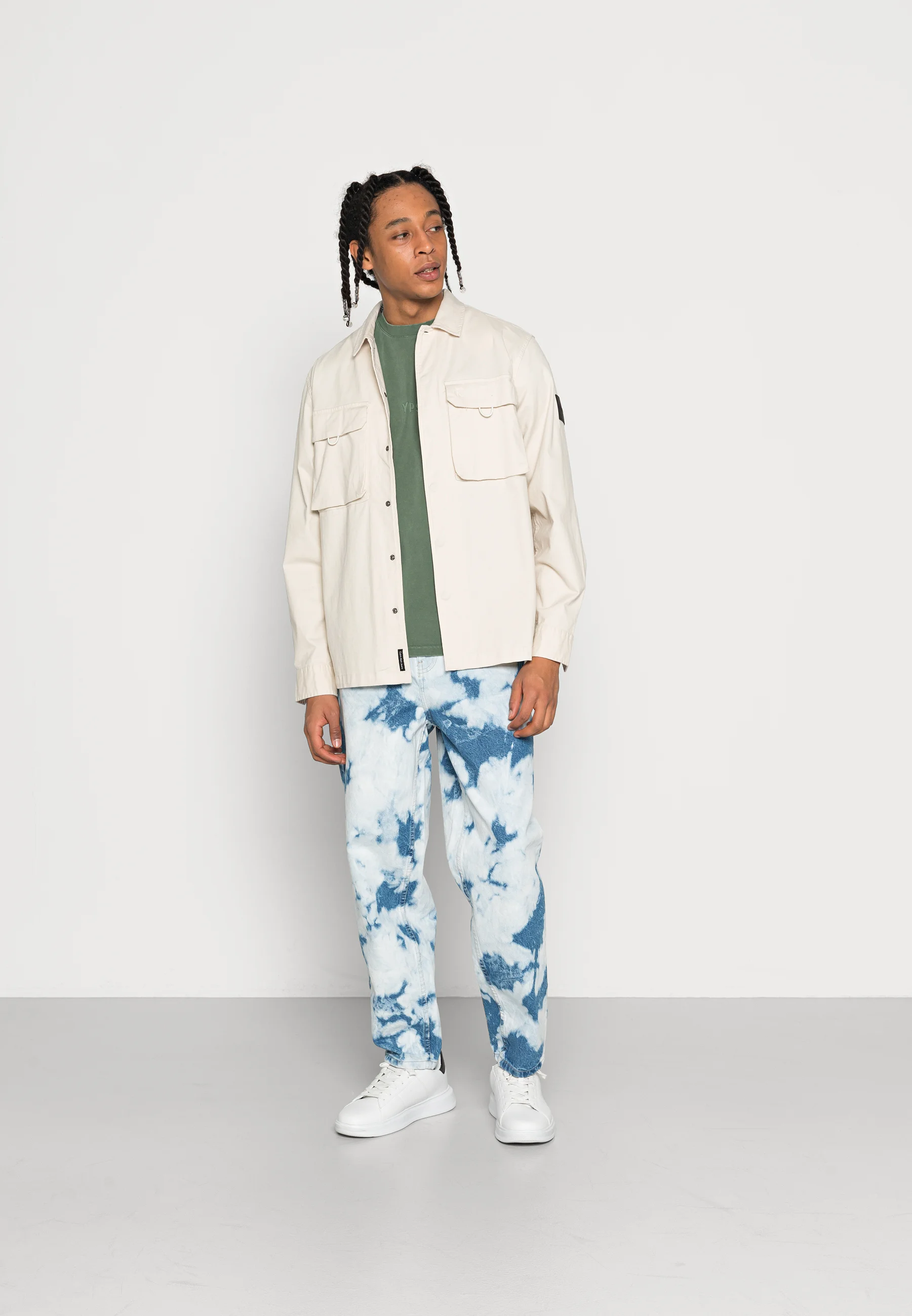YOURTURN UNISEX MOONWASH UNISEX - Vaqueros holgados