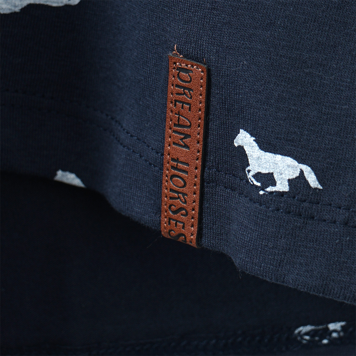 Mädchen Langarmshirt mit Pferde-Allover
