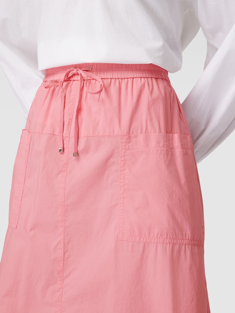 Knielanger Rock mit Eingrifftaschen in pink
