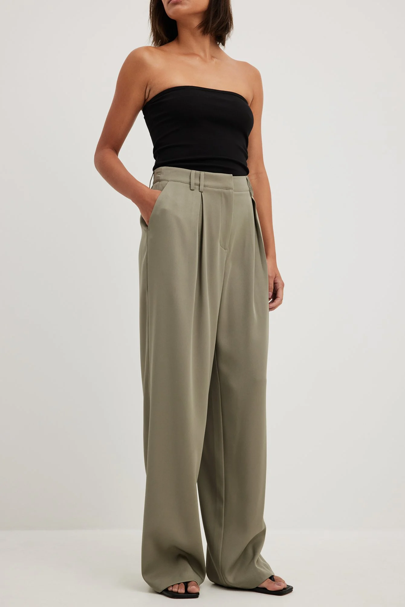 Anzughose mit hoher Taille und Faltenwurf