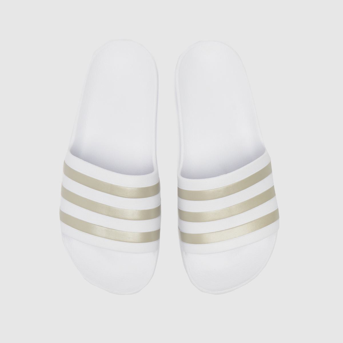 adidas adilette aqua szandál fehér és arany színben