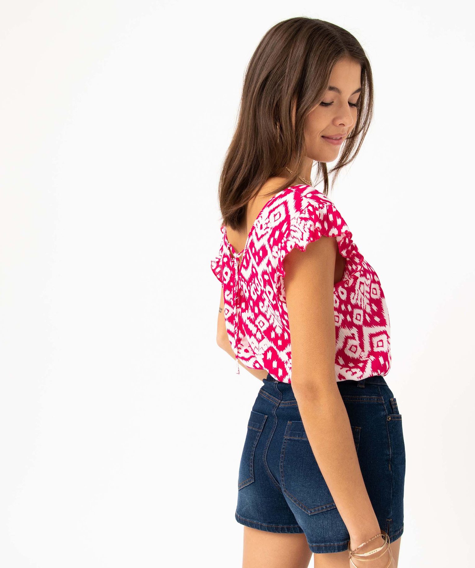 Blouse femme sans manches look boho à volants et dentelle imprime | GEMO