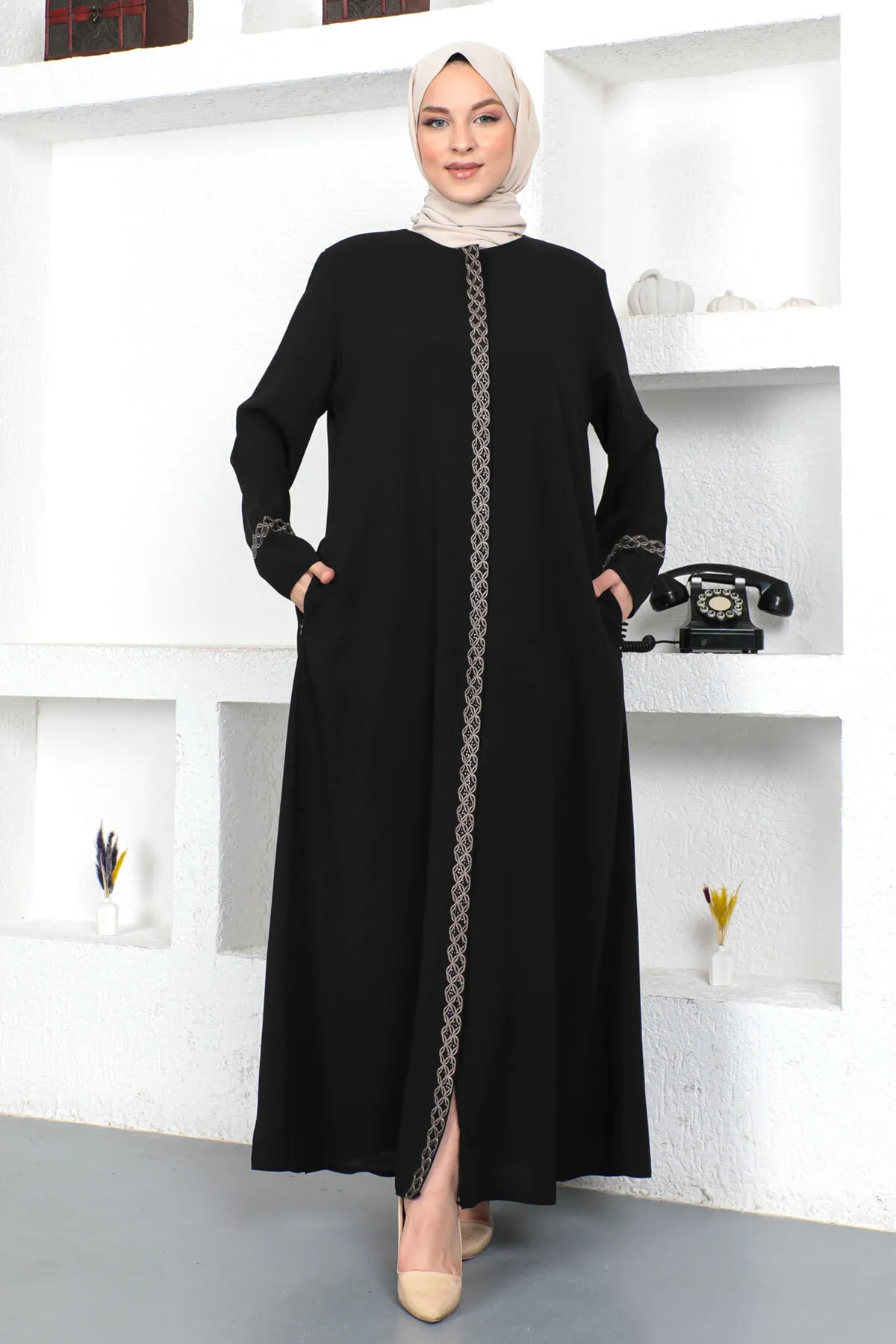 Tesettür Dünyası  Mit Pailletten bestickter Hijab Ferace Tsd230419 Schwarz