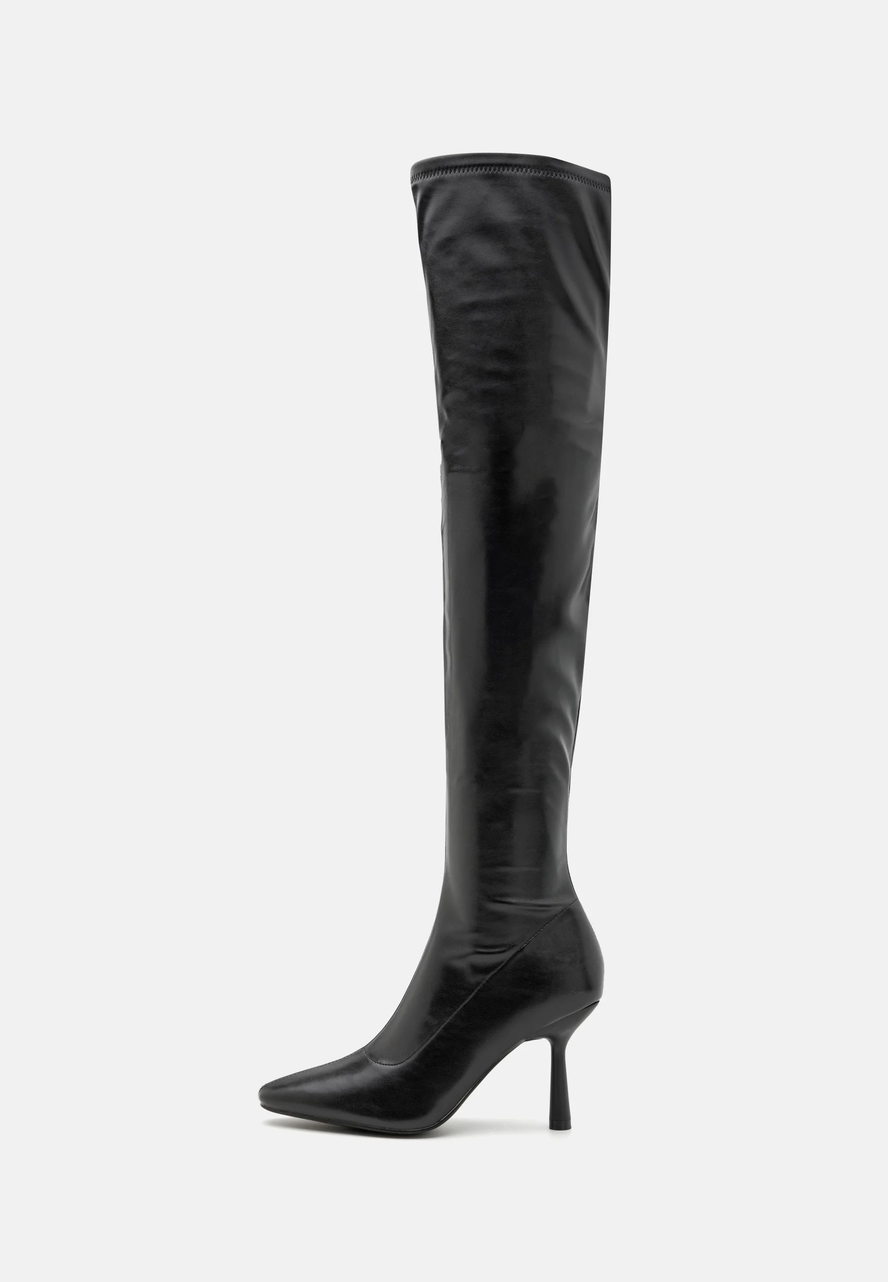 Botas de tacón alto pares e impares