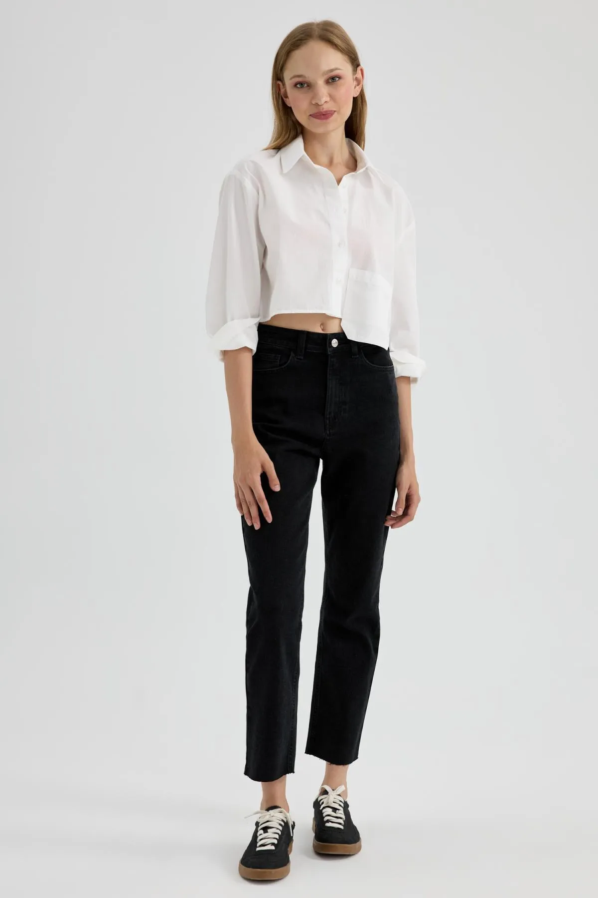 DeFacto  Mary Vintage Jeanshose mit geradem Schnitt und hoher Taille, knöchellang, A7005ax23au