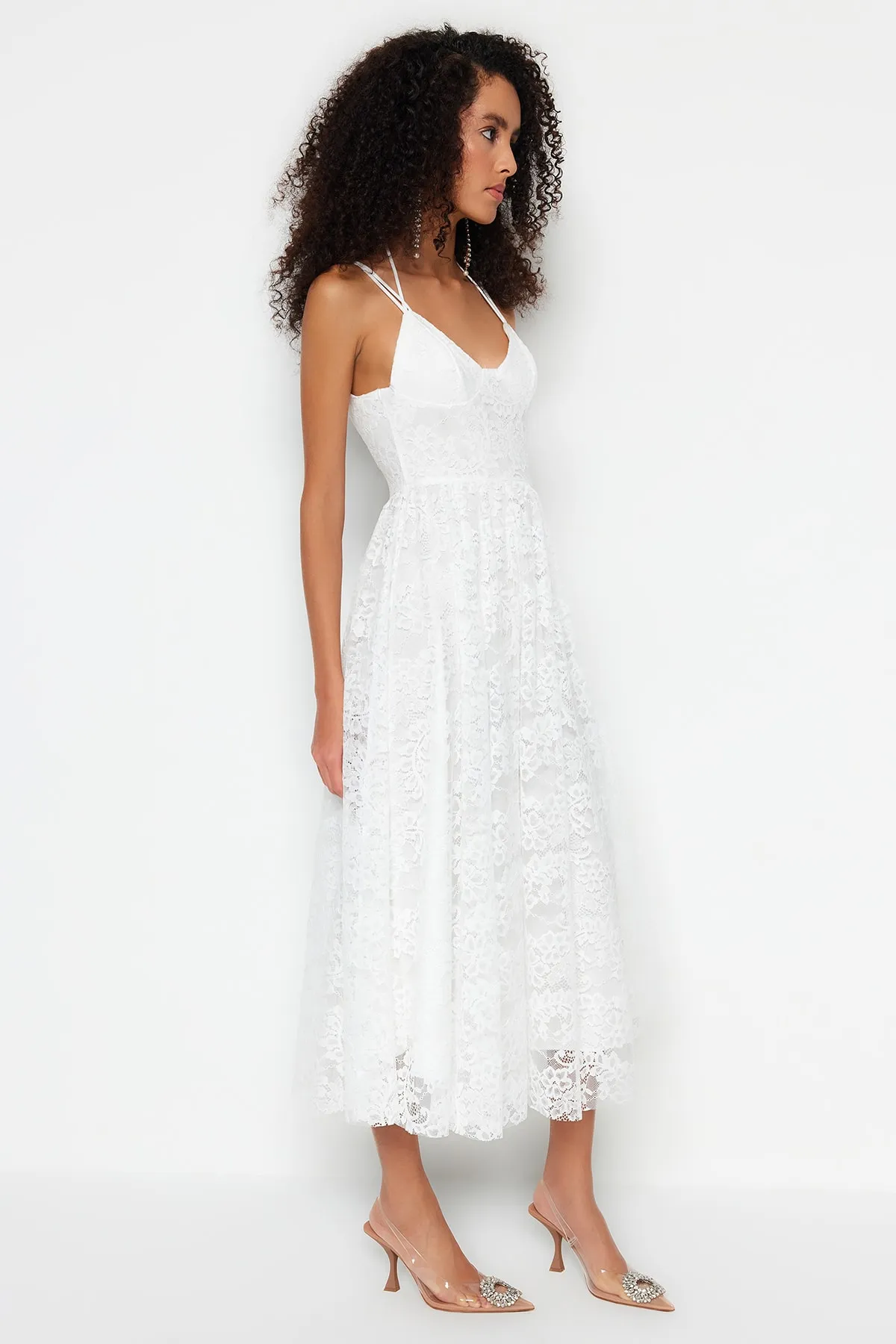 Trendyol Collection  Ecru-Taille geöffnet / Skater-gefüttert Spitze Hochzeit / Hochzeit Elegantes Abendkleid TPRSS23EL00523
