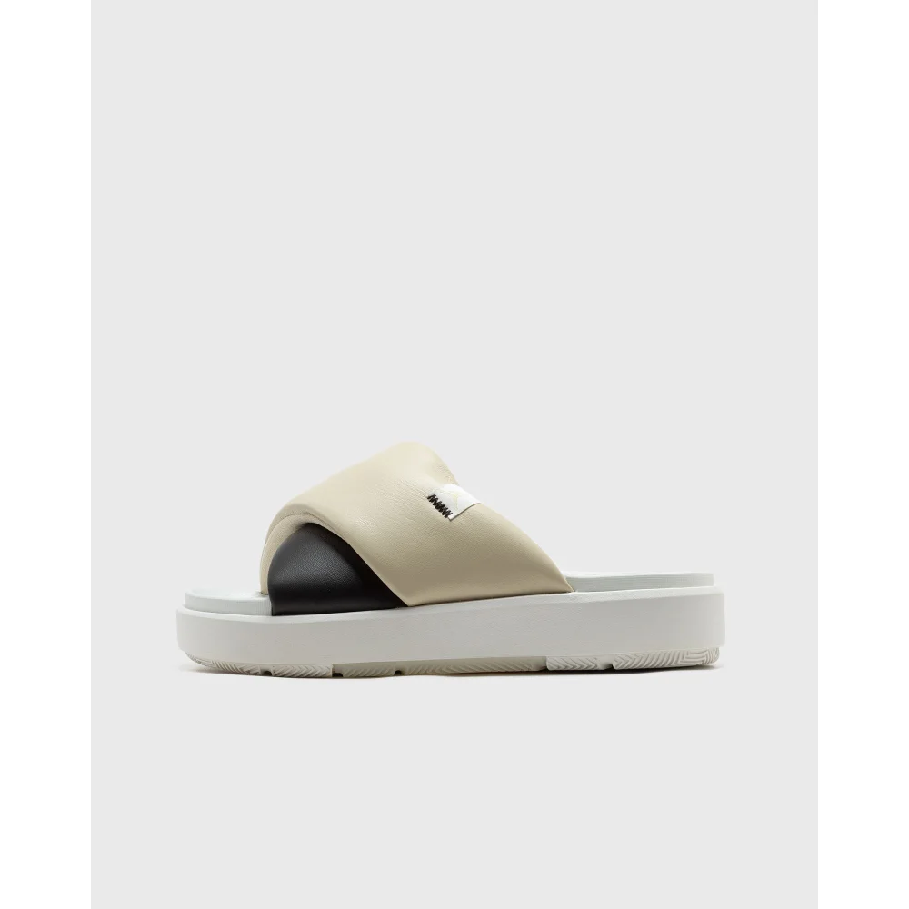 NIKE JORDAN Sophia WMNS Slide DO8863 202 / braun