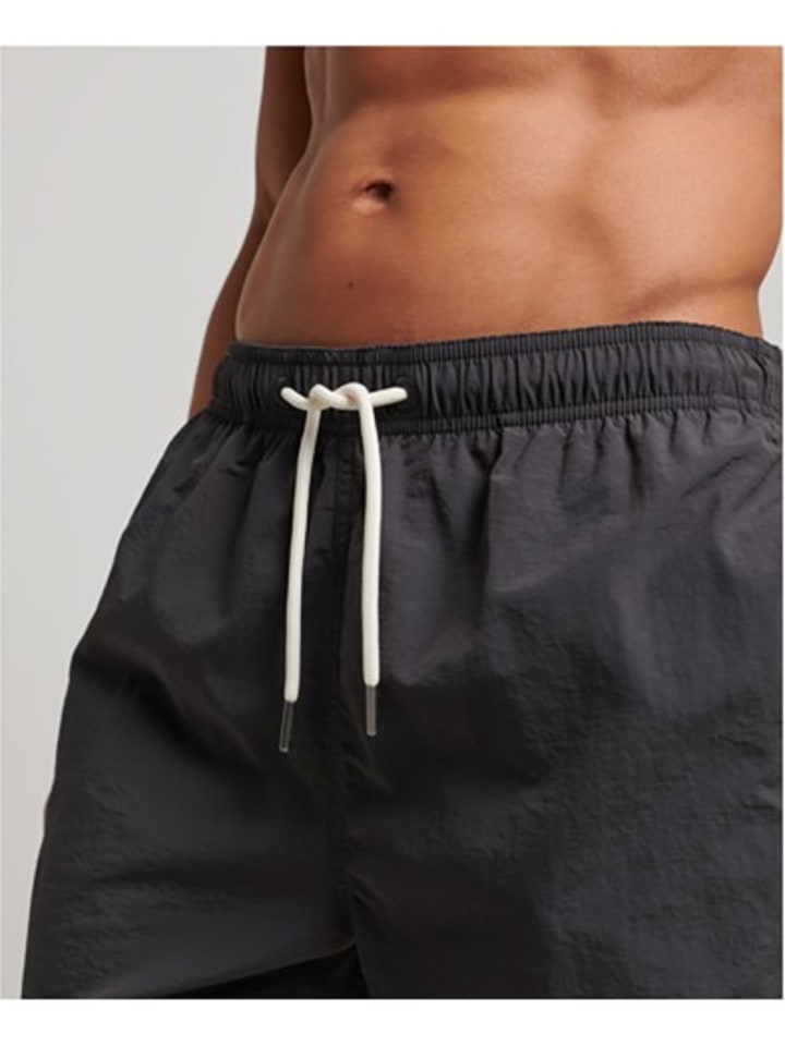Superdry Badeshorts in Schwarz günstig kaufen