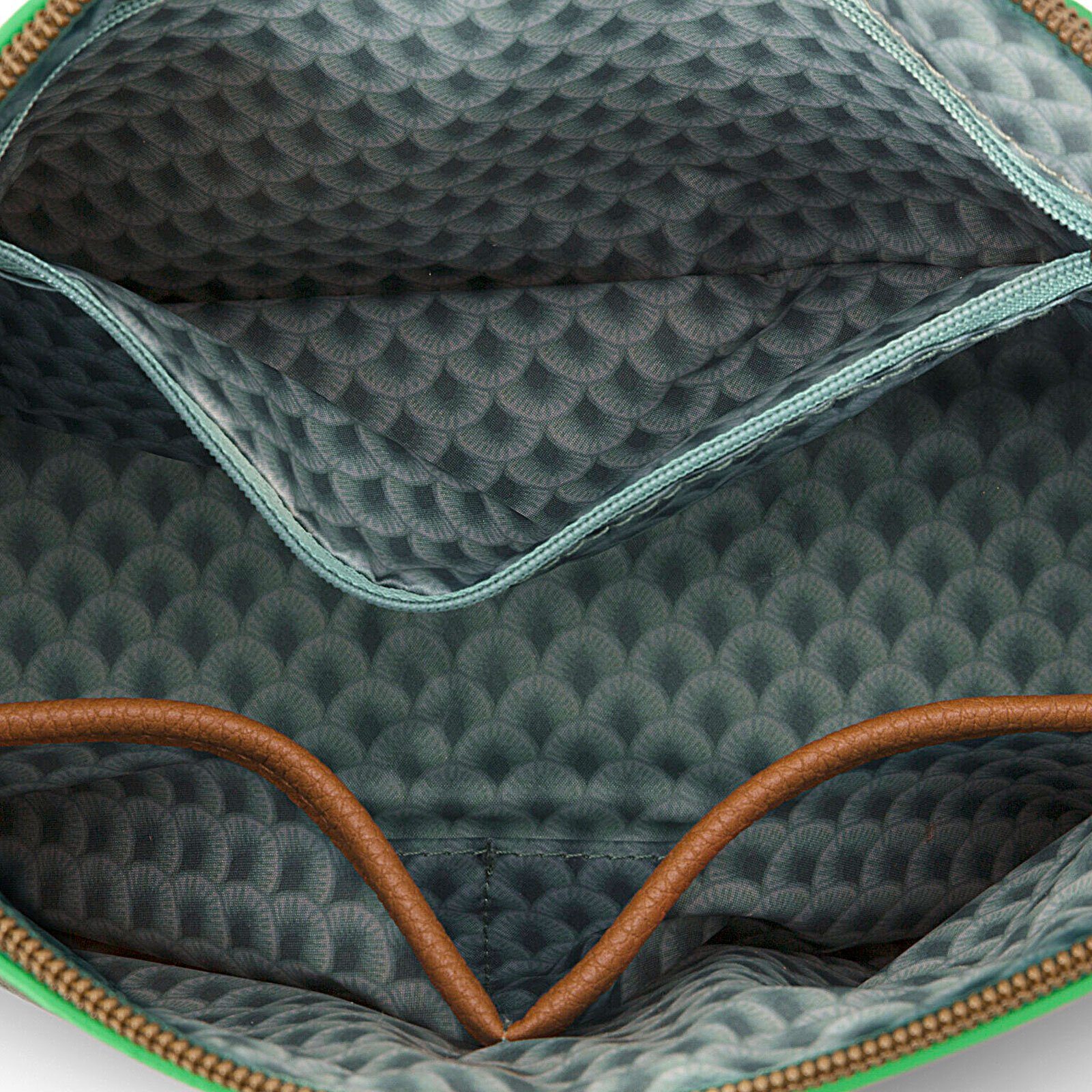PiP Studio Kosmetiktasche Cosmetic Bag Triangle Medium Kyoto Festival, aus pflegeleichtem Kunstleder