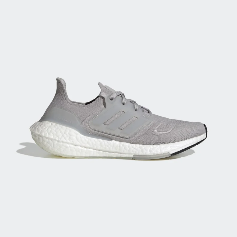 adidas Ultraboost 22 GX5594 / grau