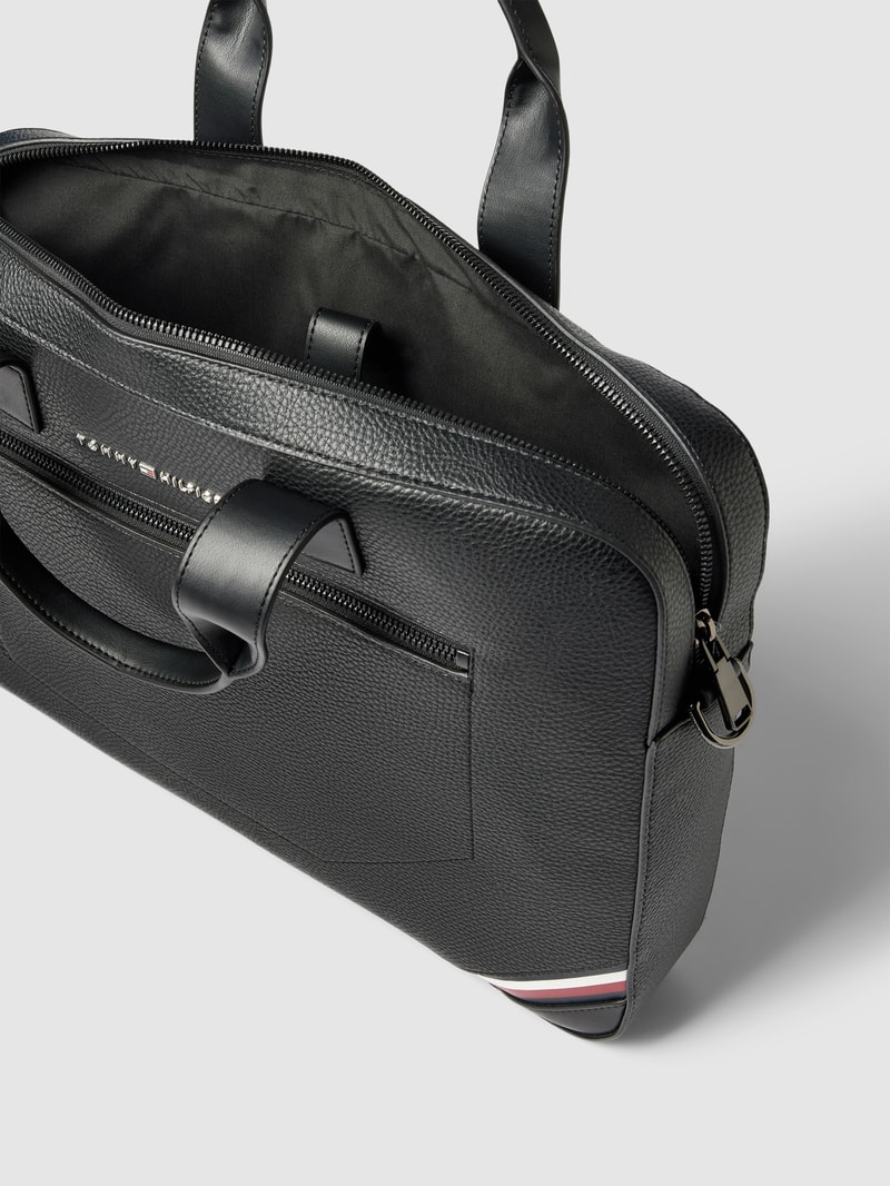 Laptoptasche mit Label-Detail Modell 'CENTRAL' in schwarz