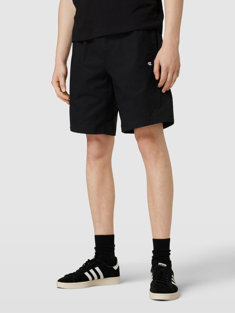 Bermudas mit Label-Detail in schwarz