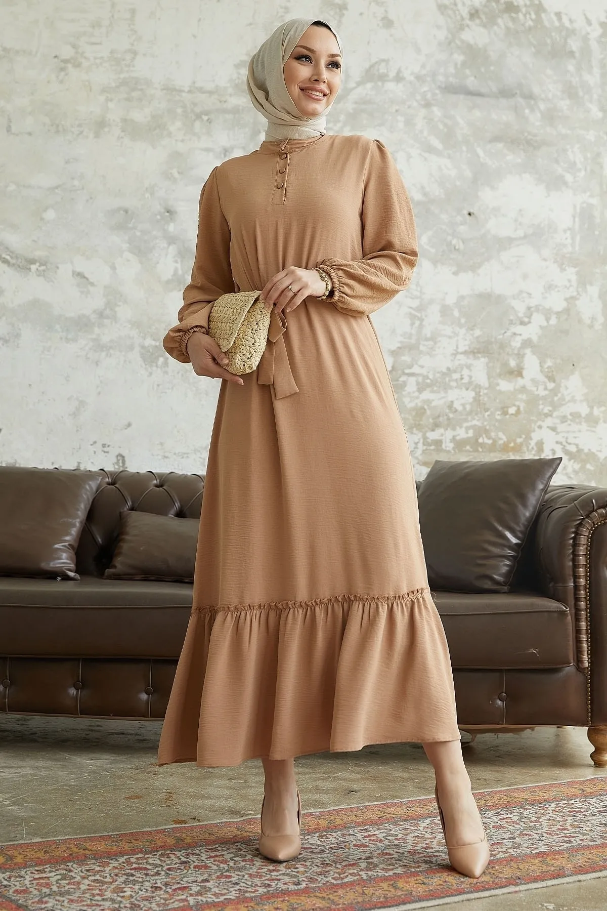 InStyle  Meyra Ayrobin-Kleid mit Knöpfen – Milchbraun