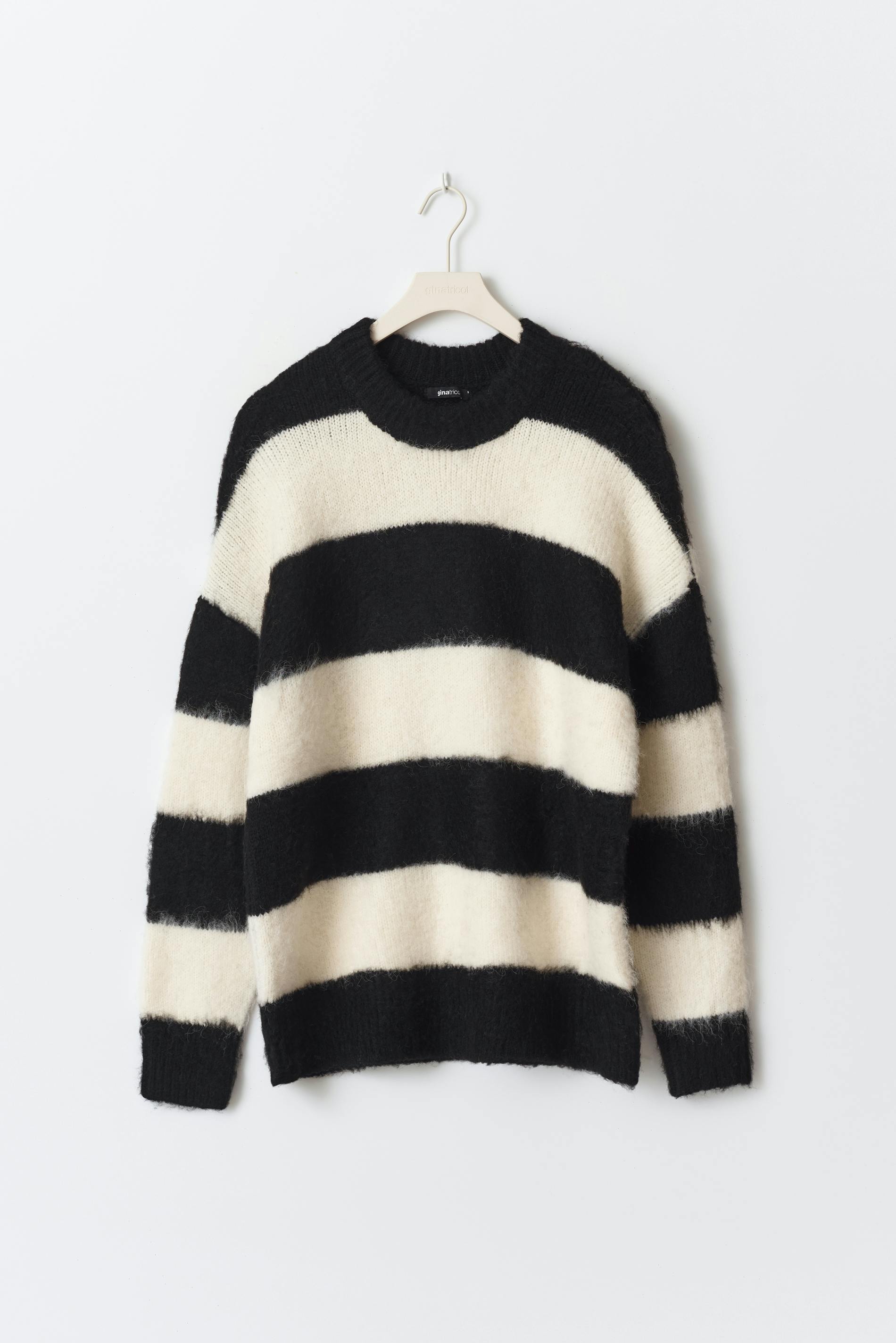 Stripe knit sweater