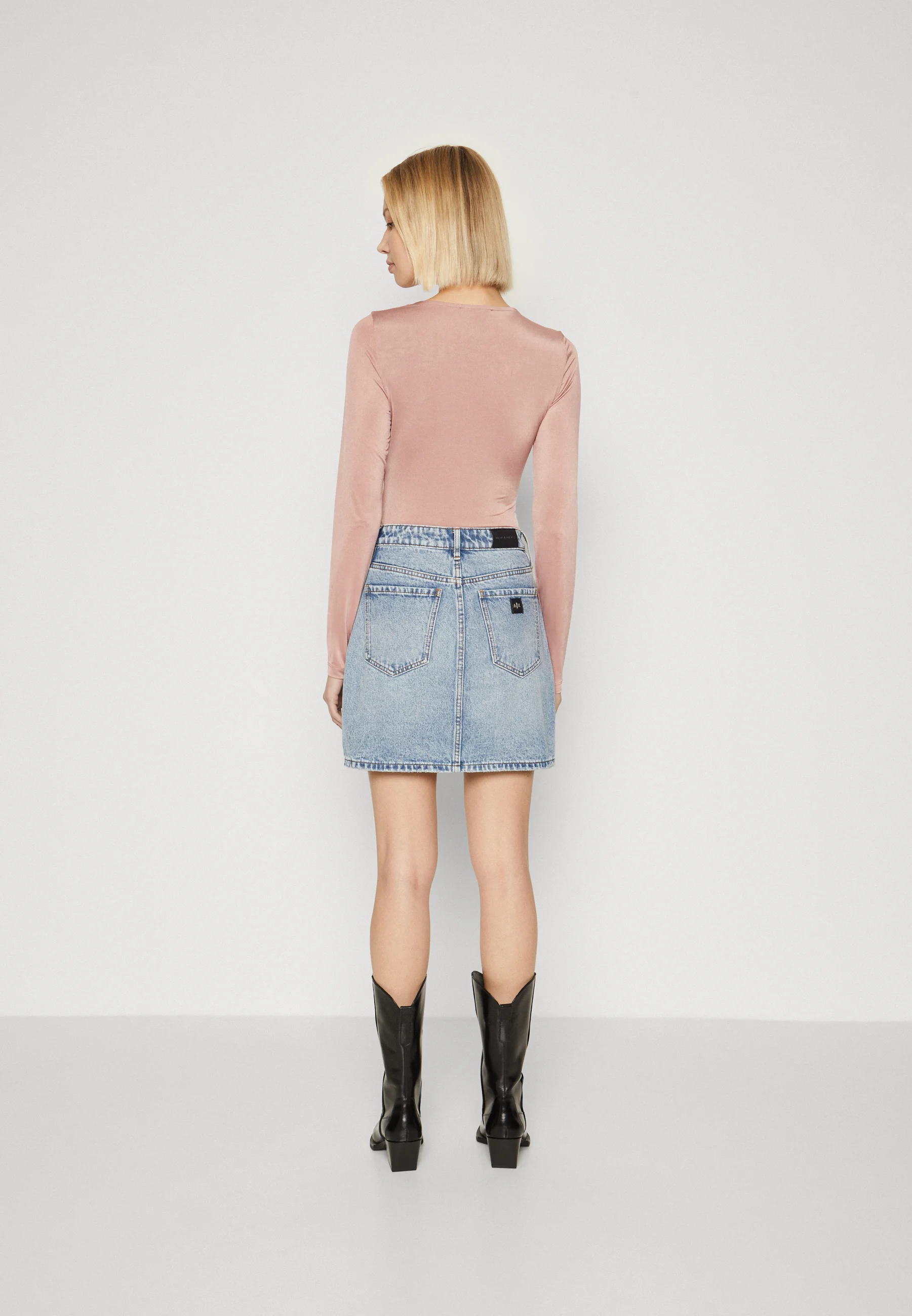 FALDA Armani Exchange - Minifalda