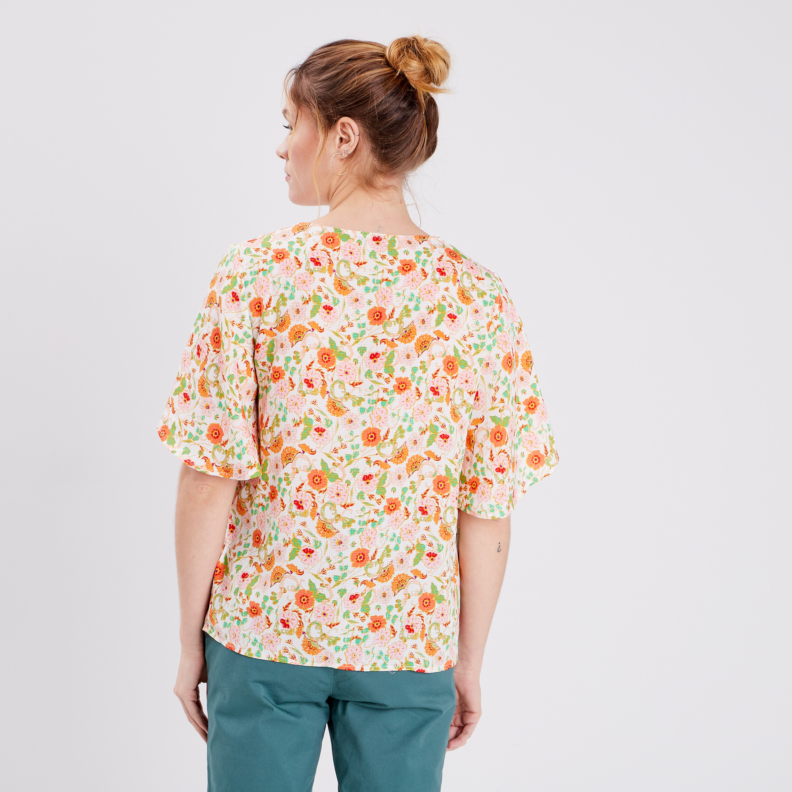 Blouse manches courtes papillons ecru femme | La Halle