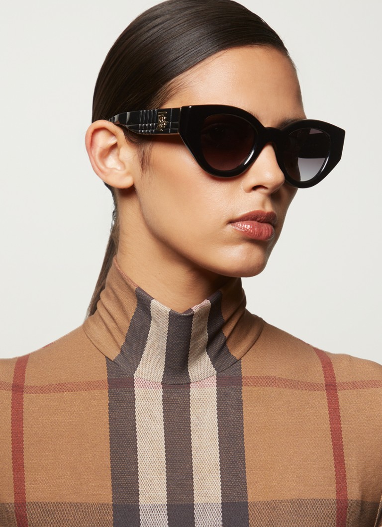 Burberry Meadow solbriller BE4390