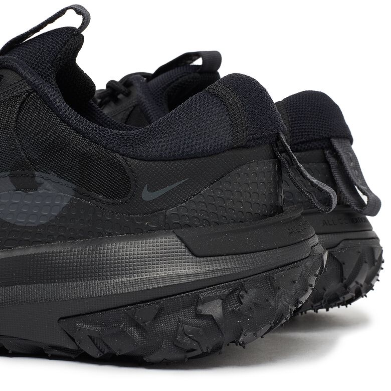 NIKE ACG Mountain Fly 2 Low 
