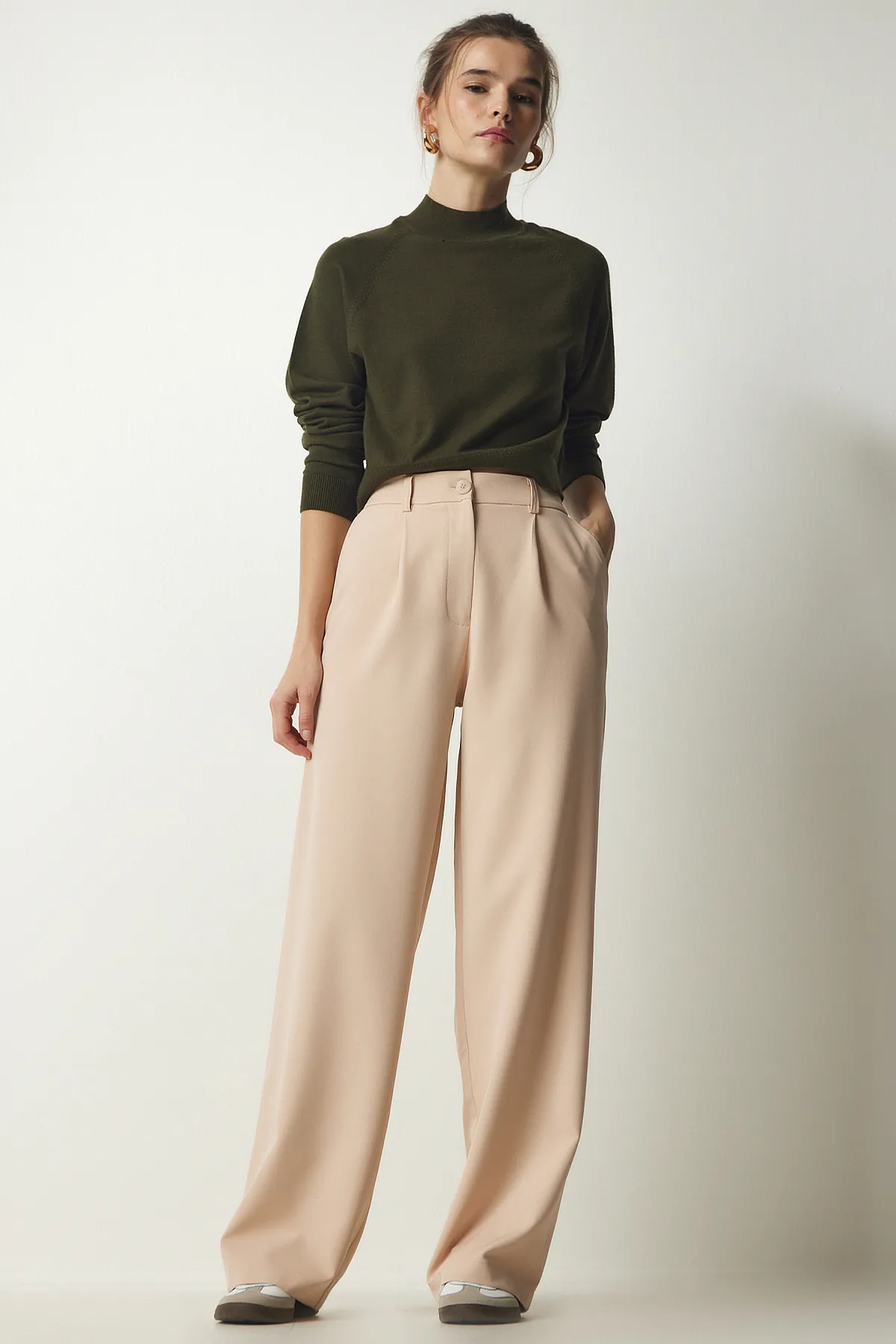 Happiness İstanbul  Cremefarbene plissierte Webhose für Damen UB00188