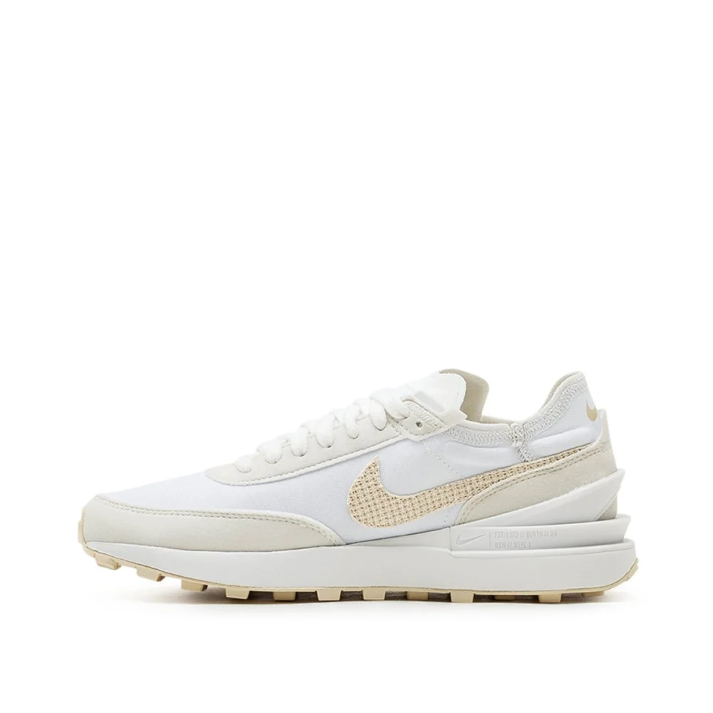 Nike Waffle One DM7604-100 / weiss