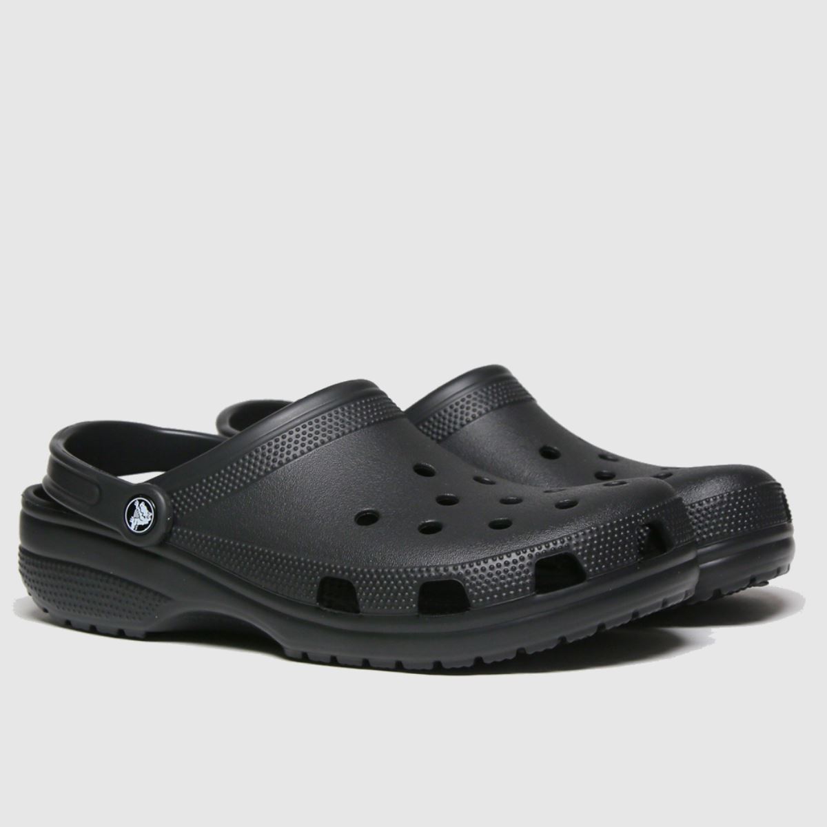 Crocs klasszikus klumpa szandálok fekete színben