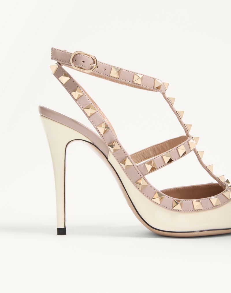 Rockstud patent pumps med 100 mm stropper