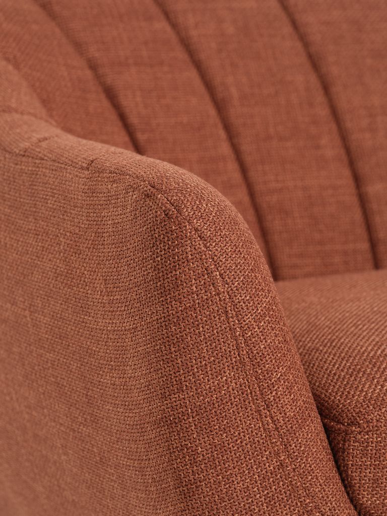 Sofa EGEDAL EGEDAL 2,5-osobowa tkanina z terakoty/w kolorze dębu