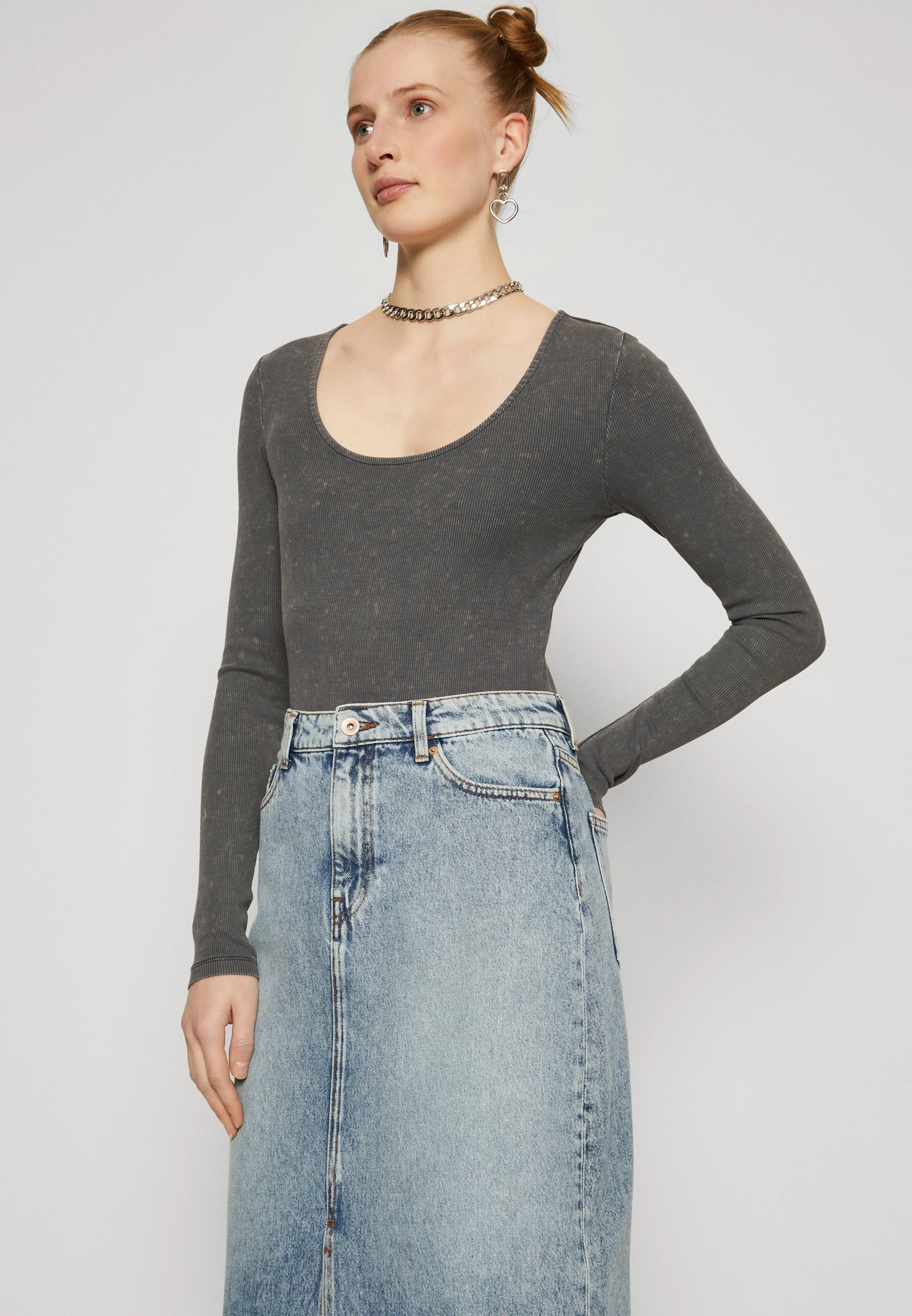 ONLY Tall ONLAYOE FRONT SLIT MIDI - Falda vaquera