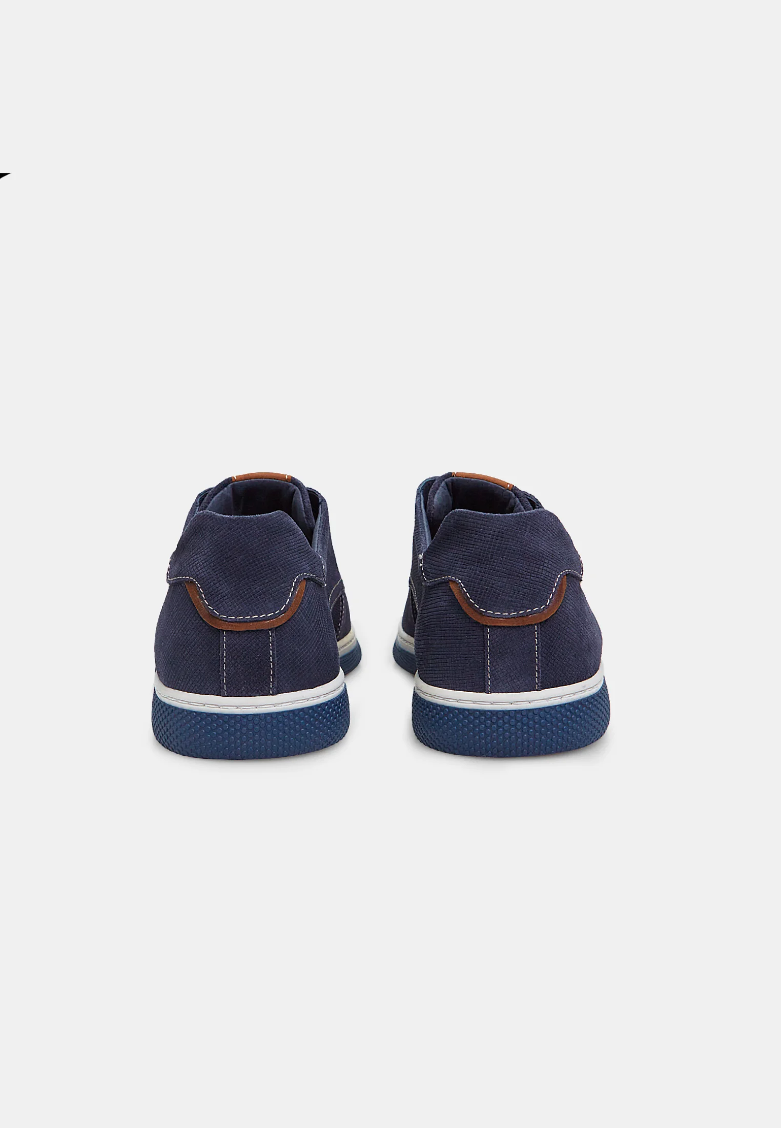 Zapatos deportivos con cordones Bata