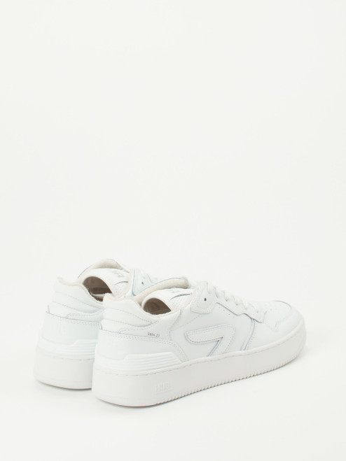 Sneaker-84657990184 HUB