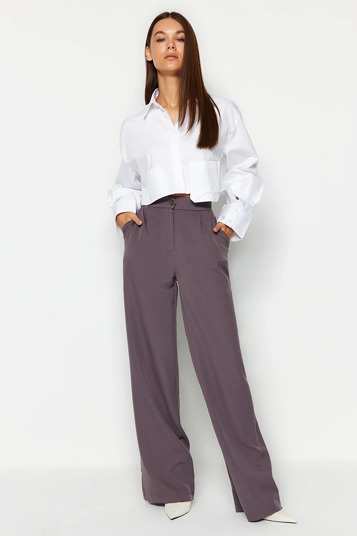 Trendyol Collection  Anthrazitfarbene Hose mit weitem Bein TWOAW22PL0139