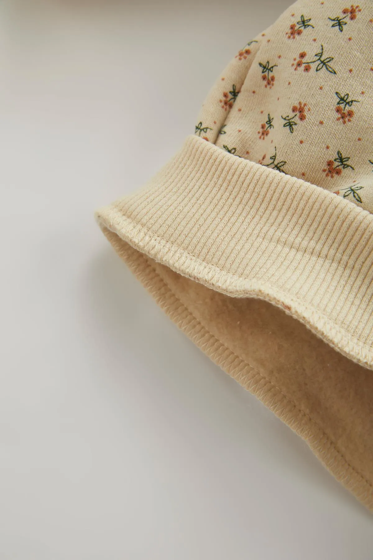 DeFacto  Dickes Sweatshirt mit Rundhalsausschnitt und Blumenmuster für Babys und Mädchen