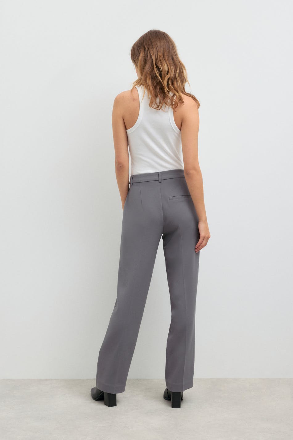 Straight regular trousers