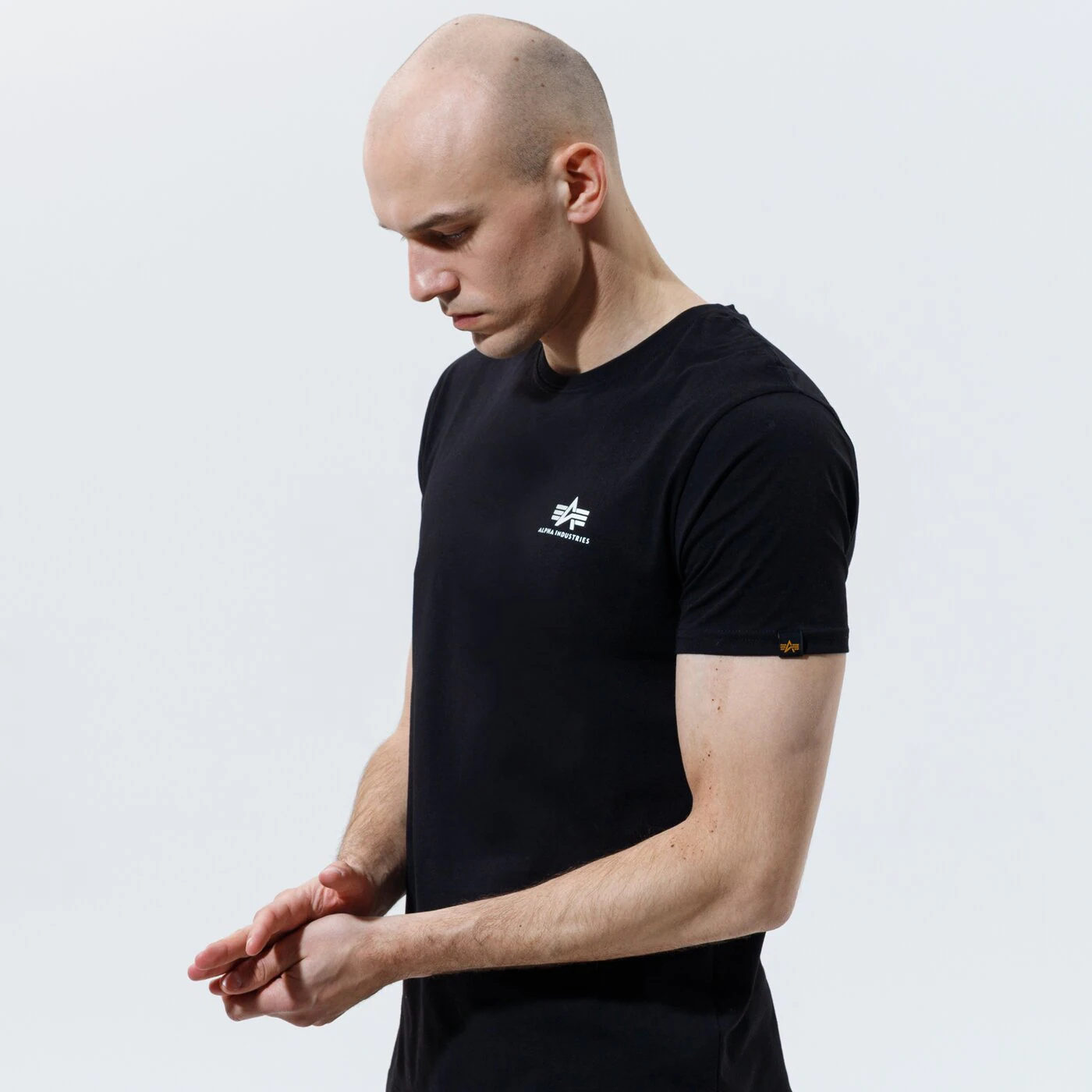 ALPHA INDUSTRIES T-SHIRT BASIC T SMALL LOGO Schwarz