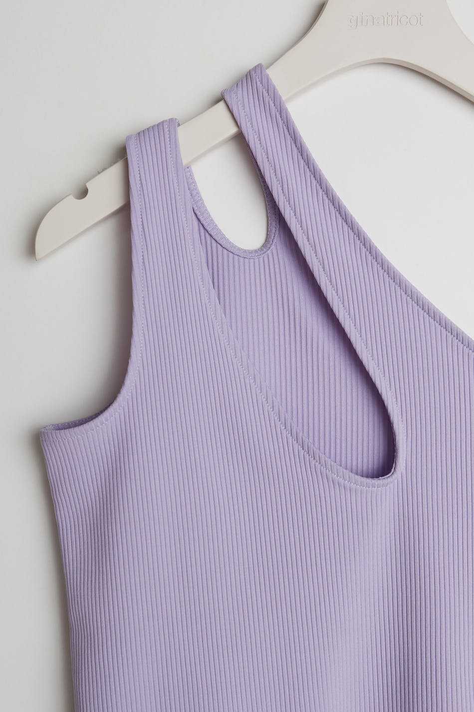 Cissi cut out top