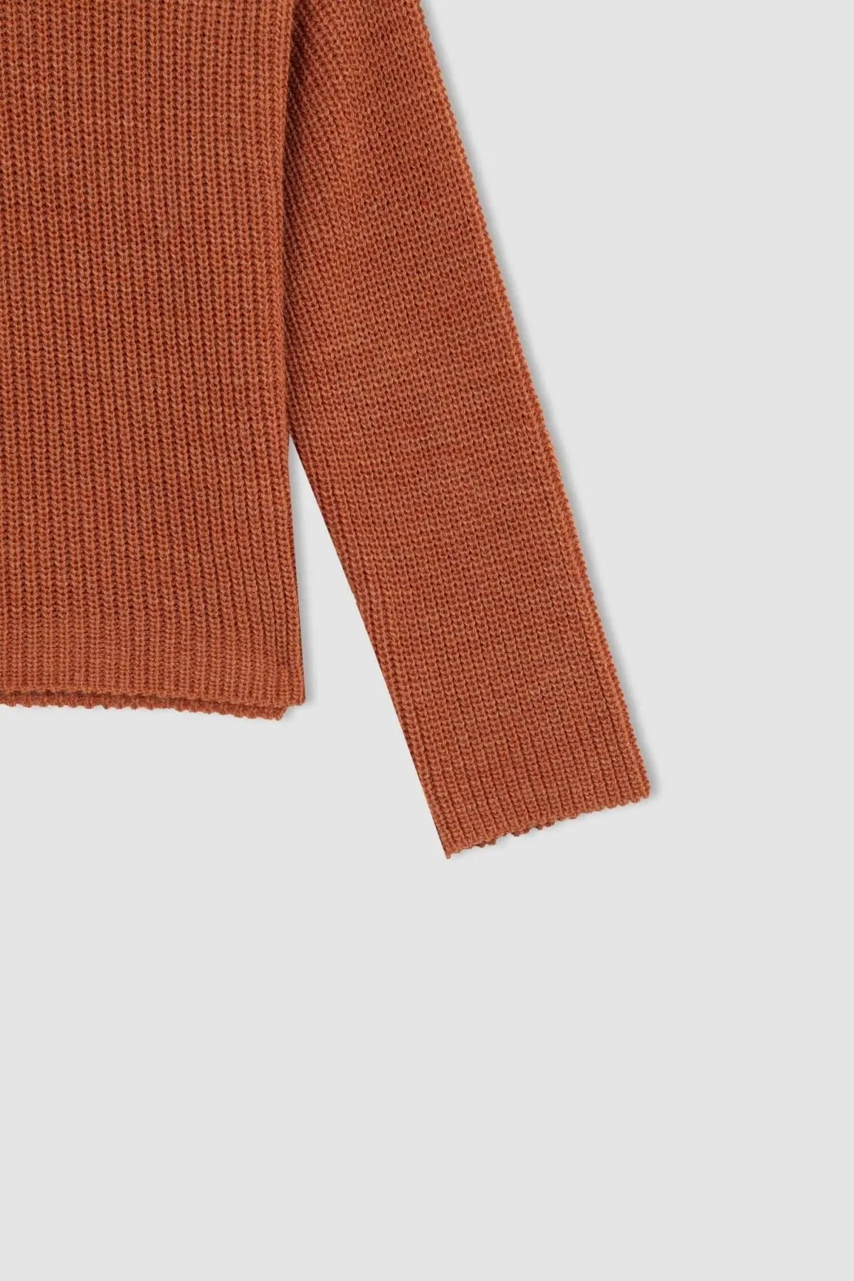 DeFacto  Basic-Pullover mit Rundhalsausschnitt für Mädchen A2293a823au