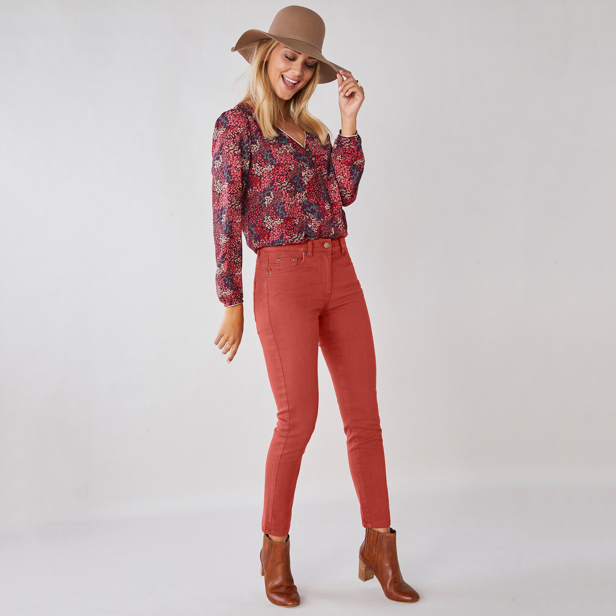 Pantalon 7/8ème fuselé stretch uni