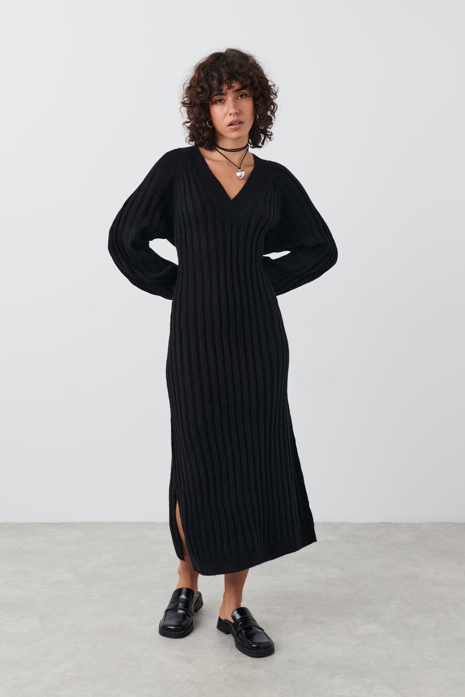 V-neck knitted dress