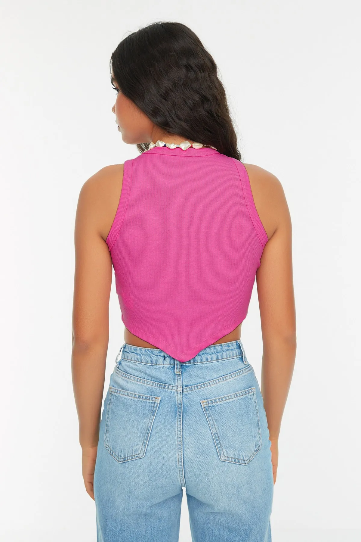 Trendyol Collection  Rosa, asymmetrisches, superkurzes, geripptes, flexibles Strick-Tanktop TWOSS22AL0065