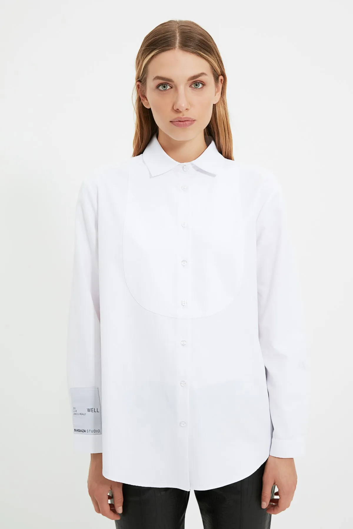 Trendyol Collection  Weißes gewebtes Hemd TPRAW22GO1061