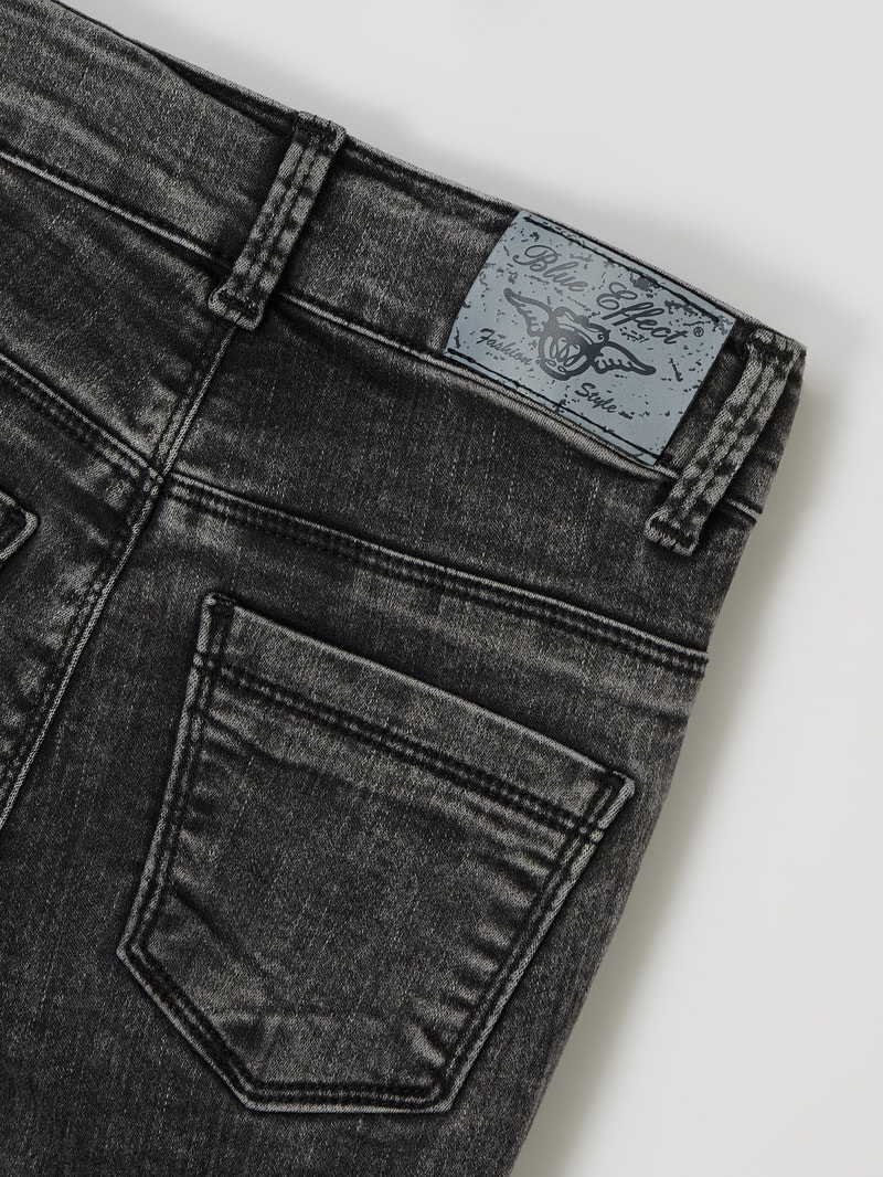 Slim Fit High Waist Jeans mit Stretch-Anteil in schwarz
