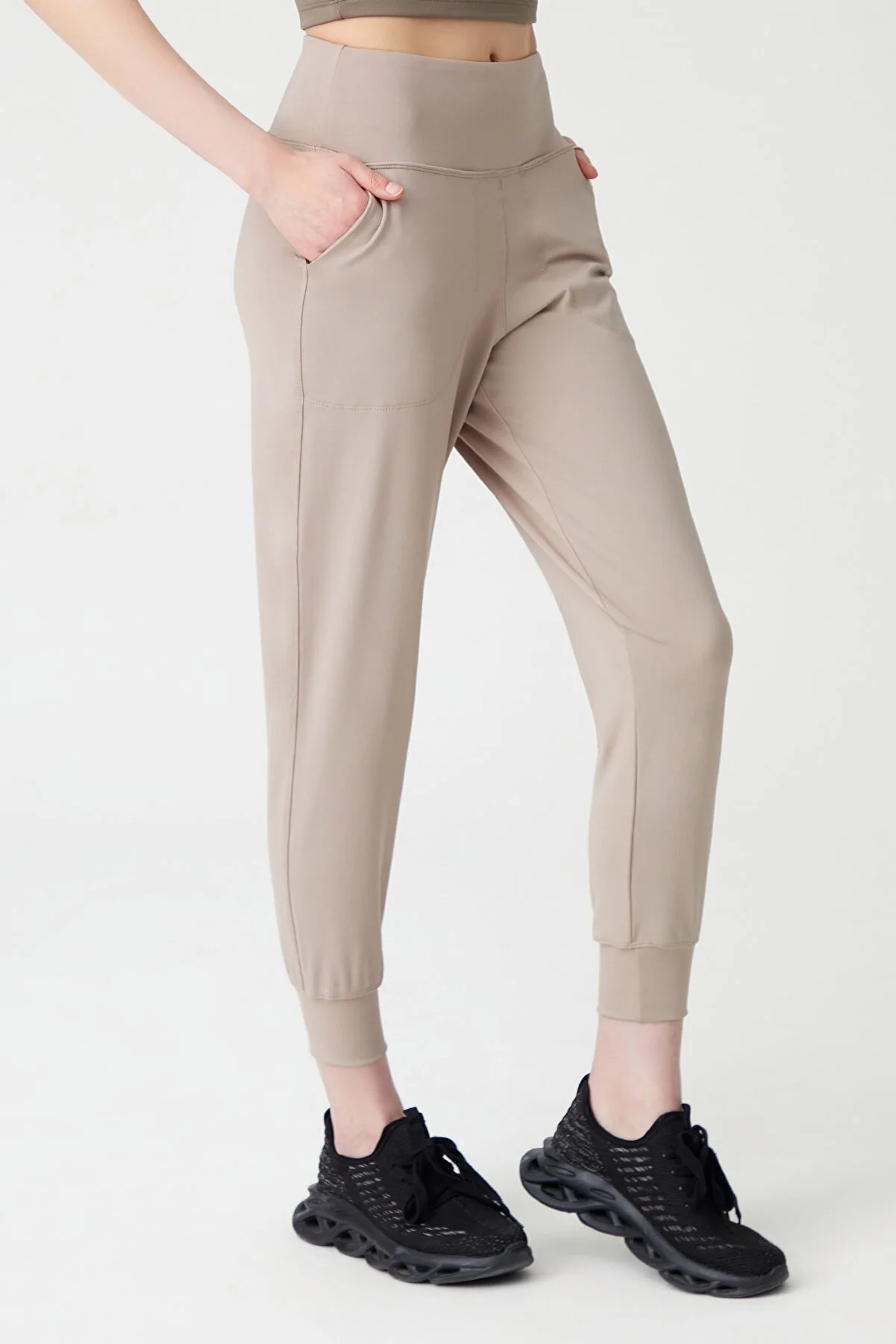 LOS OJOS  Beigefarbene Jogginghose mit hoher Taille für Damen