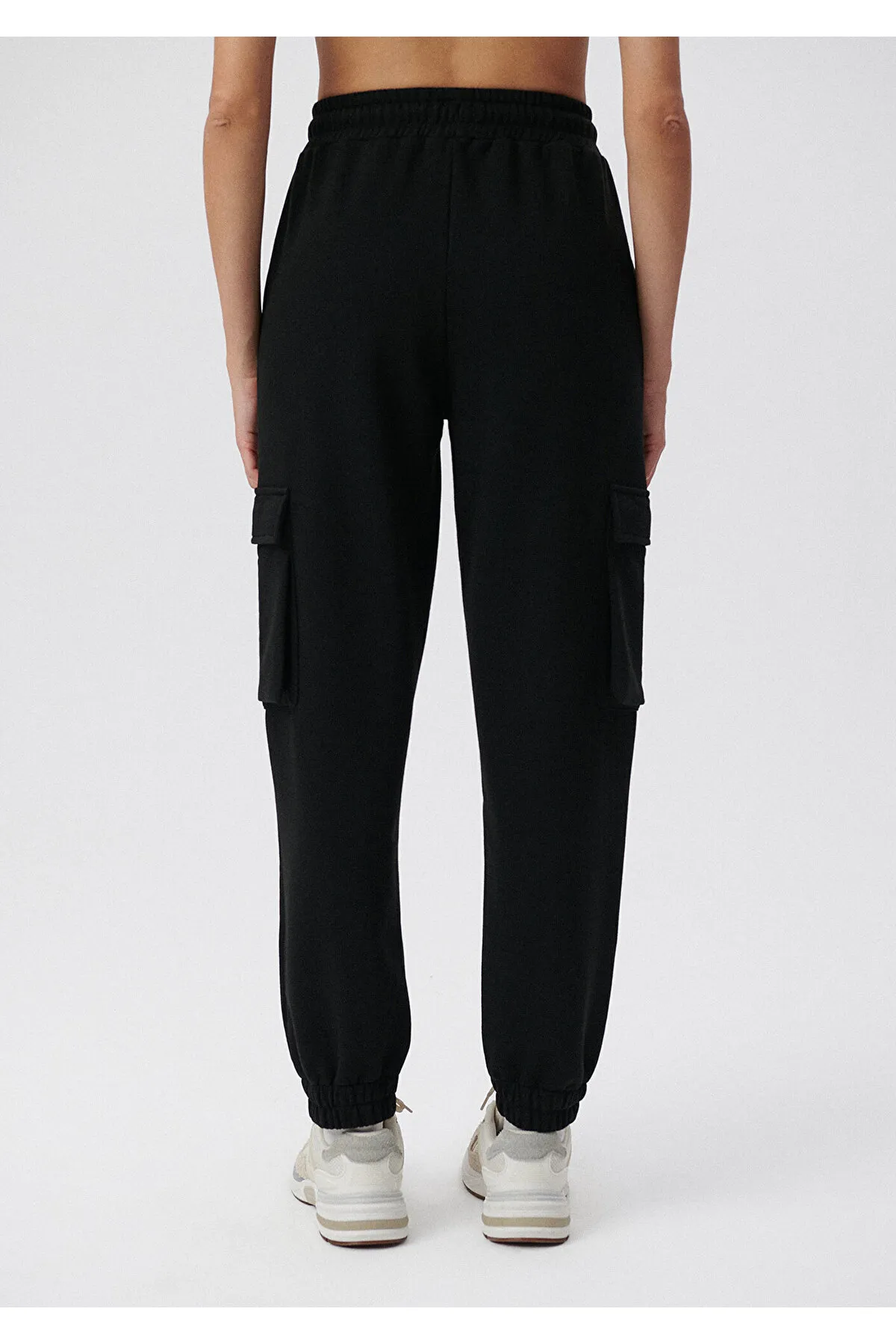 Mavi  Schwarze Cargo-Jogginghose 1010271-900