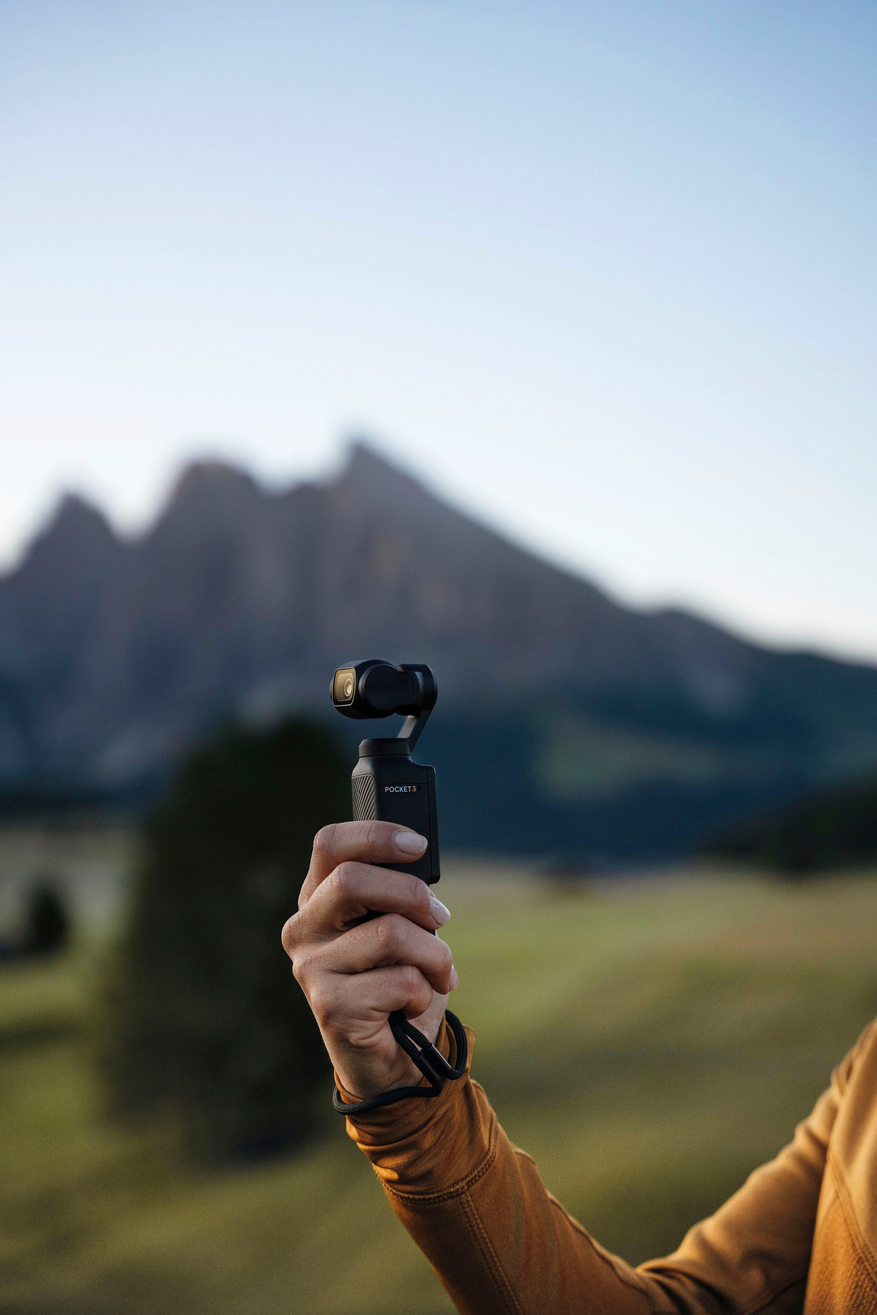 DJI Osmo Pocket 3 Camcorder (4K Ultra HD, Bluetooth)