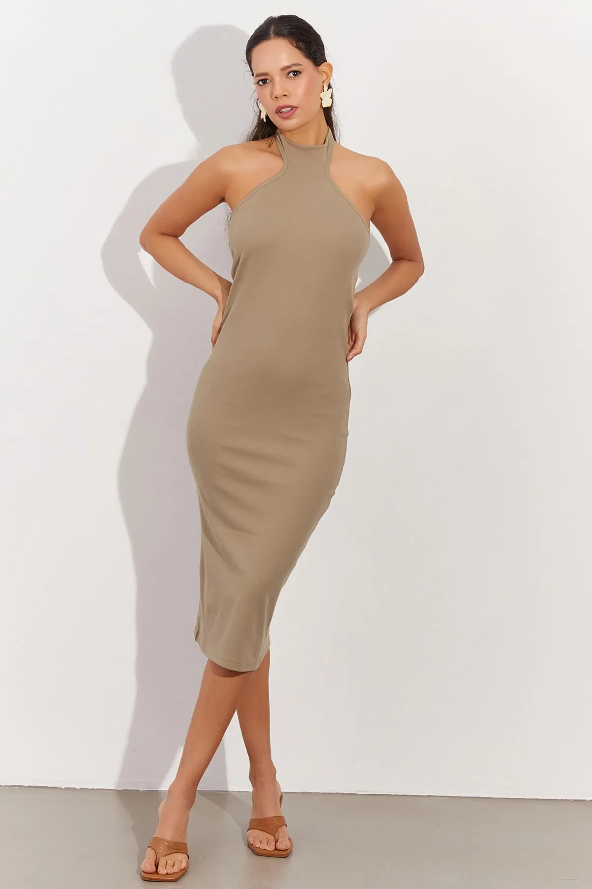 Cool & Sexy  Khakifarbenes, rückenfreies Neckholder-Midikleid für Damen OW138