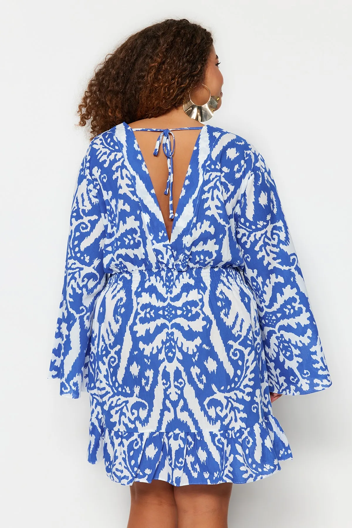 Trendyol Curve  Blaues ethnisches Skater-Mini-gewebtes Strandkleid in Übergröße TBBSS23AH00114