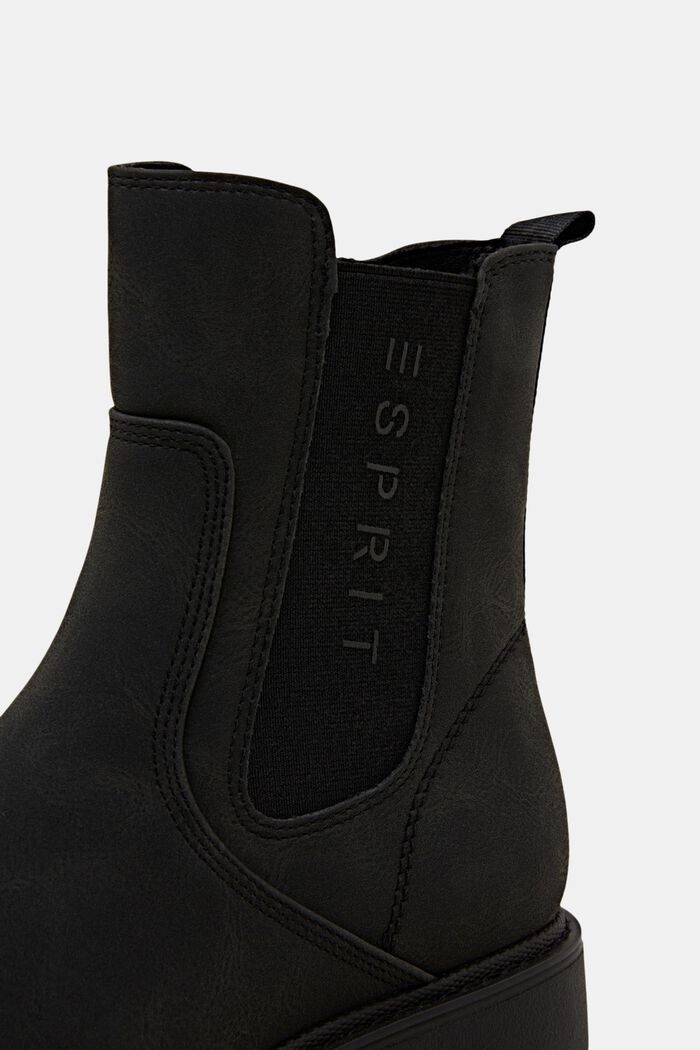 Stiefel in Leder-Optik