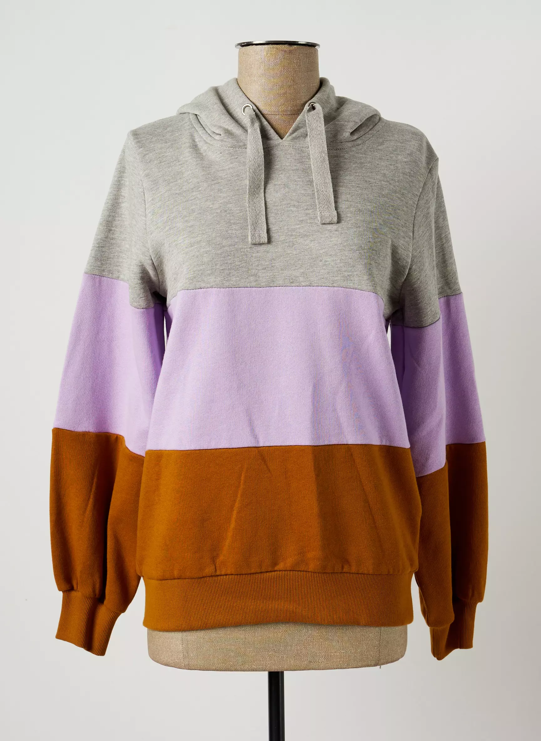 Numph Sweat Capuche Femme couleur gris